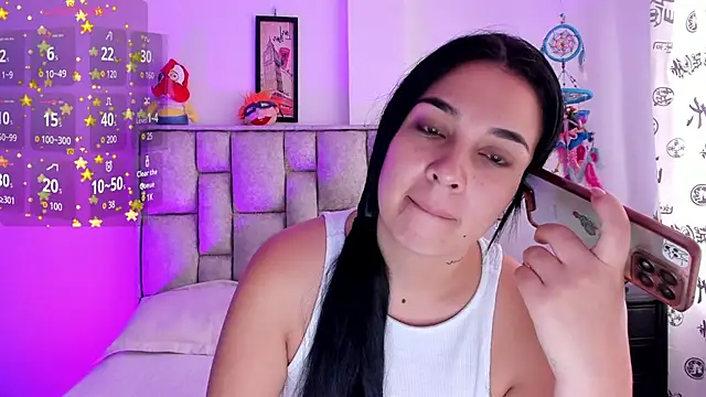 brianaGuzman online show from 11/29/25, 02:20