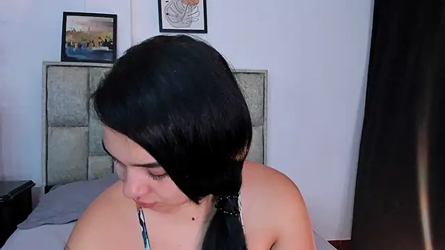 brianaGuzman online show from 04/11/26, 05:17