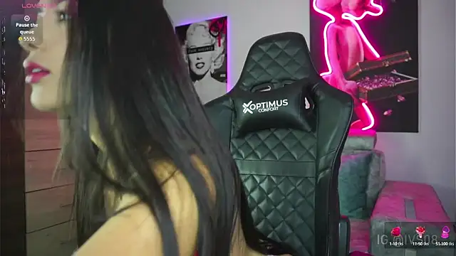 Snapshot of emmagrecco_ chatting on 10/09/25, 08:07 emmagrecco online show from 10/09/25, 08:07