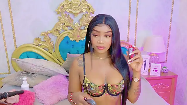 Snapshot of SalomeRestrepo chatting on 11/29/25, 06:38 SalomeRestrepo online show from 11/29/25, 06:38