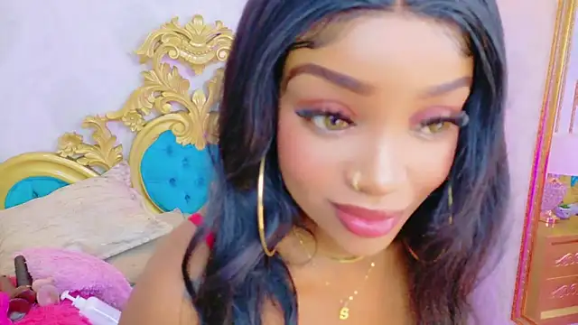 Snapshot of SalomeRestrepo chatting on 12/04/25, 04:33 SalomeRestrepo online show from 12/04/25, 04:33