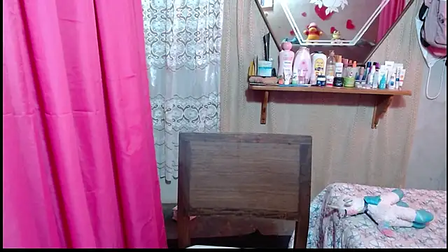 Lunawillis online show from 02/24/26, 06:28