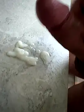 YoungCouple0604 online show from 12/16/25, 09:36