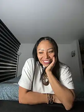 Snapshot of CindyWilliams_ chatting on 02/23/25, 01:13 CindyWilliams online show from 02/23/25, 01:13