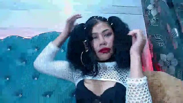 Snapshot of lily_jamesx chatting on 03/18/25, 10:04 lily jamesx online show from 03/18/25, 10:04