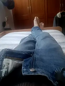 Snapshot of AAngel20 chatting on 11/16/25, 06:46 AAngel20 online show from 11/16/25, 06:46