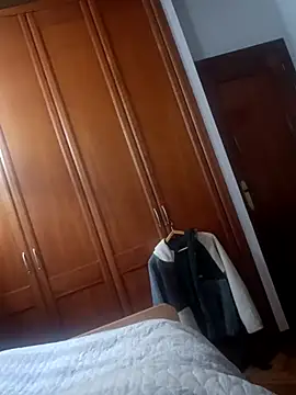 Snapshot of AAngel20 chatting on 11/26/25, 10:44 AAngel20 online show from 11/26/25, 10:44