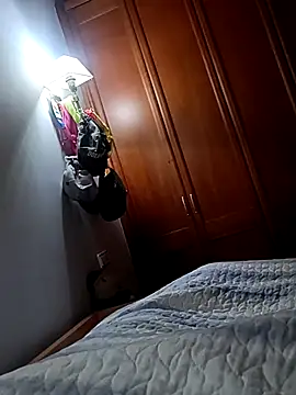 Snapshot of AAngel20 chatting on 11/27/25, 05:26 AAngel20 online show from 11/27/25, 05:26