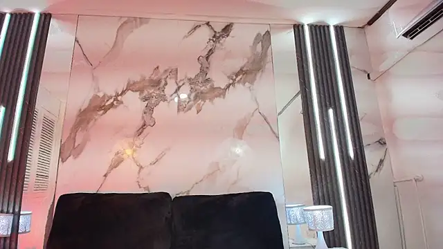 EvaHalsey online show from 09/17/25, 07:48