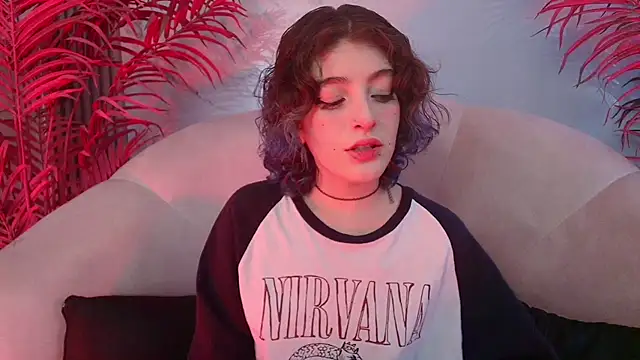EvaHalsey online show from 12/02/25, 08:04