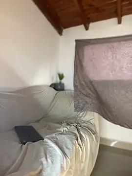 AndresSmith   online show from 04/15/26, 07:32