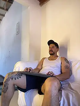 Snapshot of AndresSmith__ chatting on 07/07/26, 05:17 AndresSmith online show from 07/07/26, 05:17