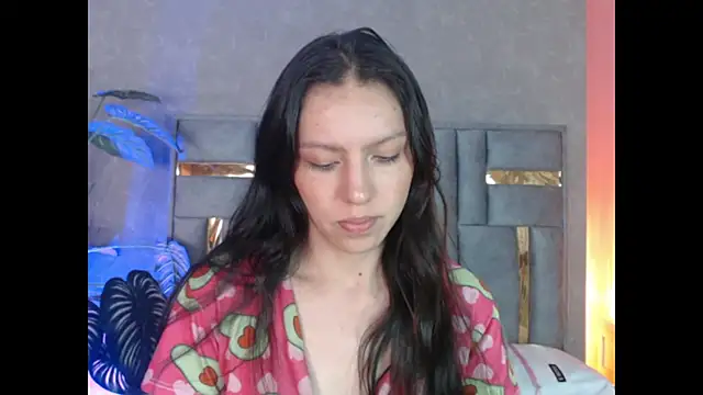 Bianca ks online show from 11/12/25, 03:18