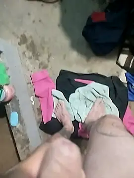 Snapshot of nahuelaspirineta chatting on 10/28/25, 02:37 nahuelaspirineta online show from 10/28/25, 02:37