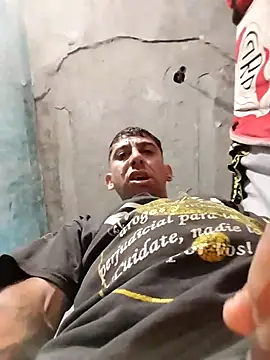 Snapshot of nahuelaspirineta chatting on 11/27/25, 05:42 nahuelaspirineta online show from 11/27/25, 05:42