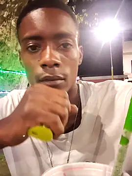 BeetledFlouter12 online show from 12/20/25, 06:31