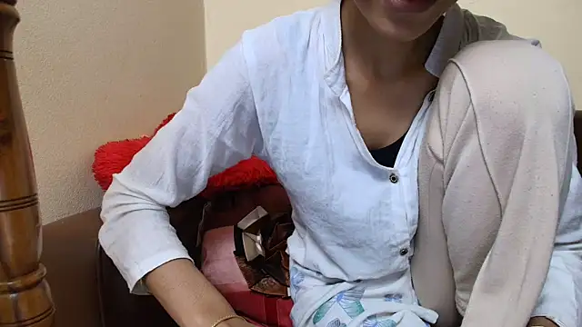 Srabontii online show from 11/17/25, 05:02