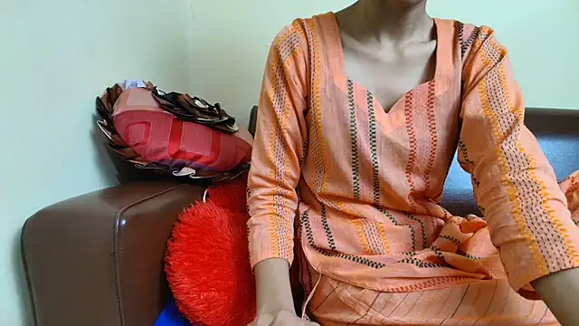 Srabontii online show from 12/22/25, 11:46