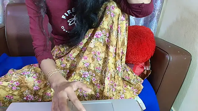 Srabontii online show from 02/26/26, 09:58