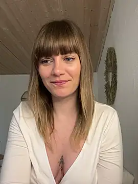 Milla  one online show from 02/11/25, 11:32