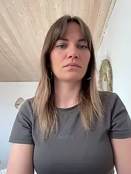 Milla  one online show from 03/18/25, 03:31