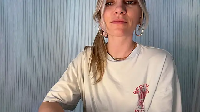 Milla  one online show from 03/11/26, 02:12