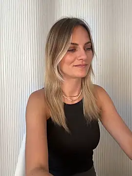 Milla  one online show from 06/08/26, 10:04