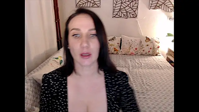 pepper milf online show from 04/20/26, 03:48
