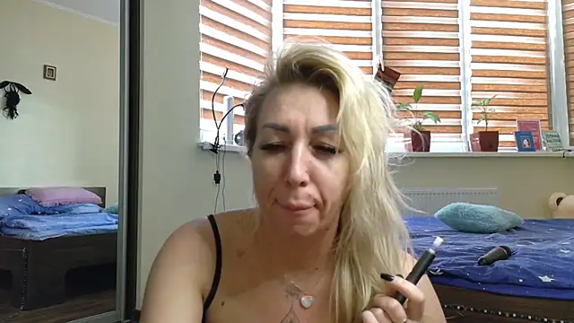 Denny Brenda online show from 02/16/25, 08:32