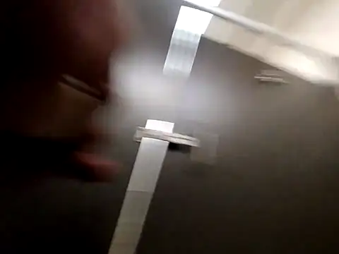 Snapshot of ed44435 chatting on 12/04/25, 08:39 ed44435 online show from 12/04/25, 08:39