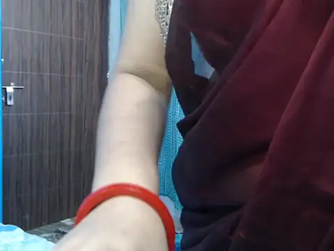 Snapshot of Sexy_Bebo87 chatting on 09/19/25, 02:57 Sexy Bebo87 online show from 09/19/25, 02:57