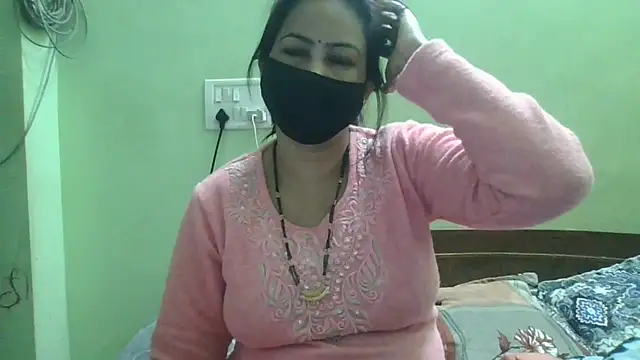 couplesuni online show from 02/13/26, 03:35