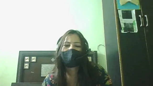 couplesuni online show from 04/11/26, 05:28