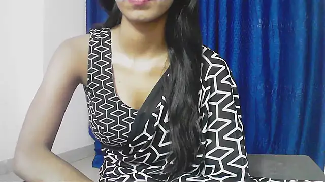 Snapshot of Cute_Sanna chatting on 02/14/25, 10:58 Cute Sanna online show from 02/14/25, 10:58