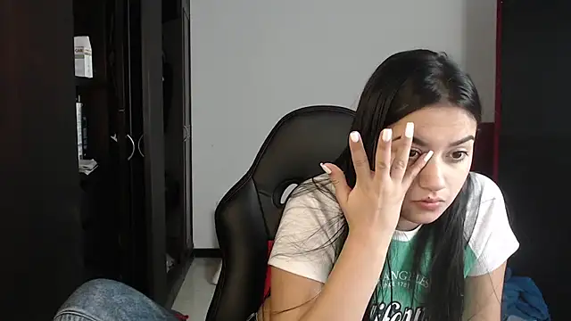 kayla k18 online show from 02/16/25, 09:59