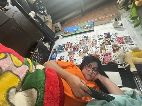 dafne19  online show from 03/25/26, 01:33