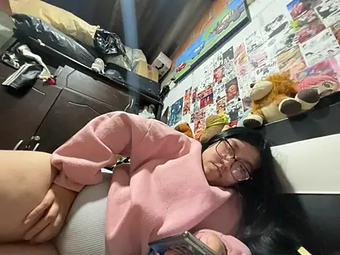 dafne19  online show from 04/01/26, 04:13