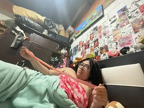 dafne19  online show from 04/04/26, 05:06