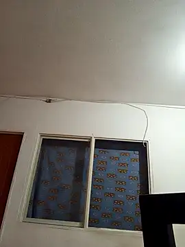 ambarlennoix online show from 01/11/25, 12:07