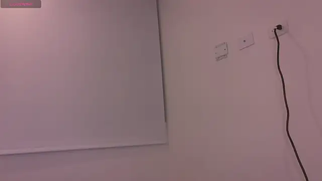 Snapshot of Lovely-allys chatting on 09/27/25, 02:49 Lovely-allys online show from 09/27/25, 02:49