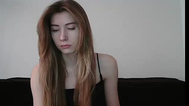 ErikaShyy online show from 01/02/25, 10:16