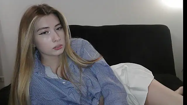 ErikaShyy online show from 03/04/26, 10:54