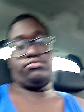 Snapshot of Jeanlaurent972 chatting on 02/28/25, 02:20 Jeanlaurent972 online show from 02/28/25, 02:20