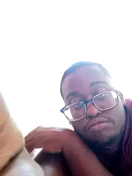 Snapshot of Jeanlaurent972 chatting on 11/30/25, 04:11 Jeanlaurent972 online show from 11/30/25, 04:11