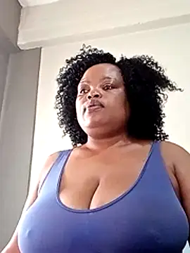 Snapshot of hugemelonsxxx chatting on 07/19/26, 10:52 hugemelonsxxx online show from 07/19/26, 10:52