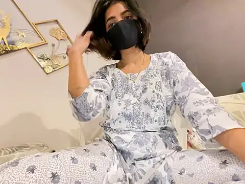 MaYaa  11 online show from 03/18/25, 05:21