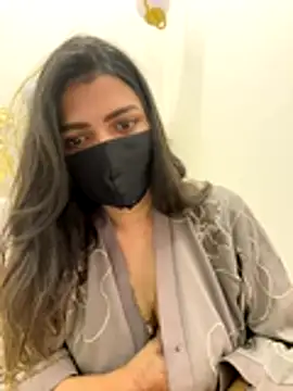 MaYaa  11 online show from 12/23/25, 08:01