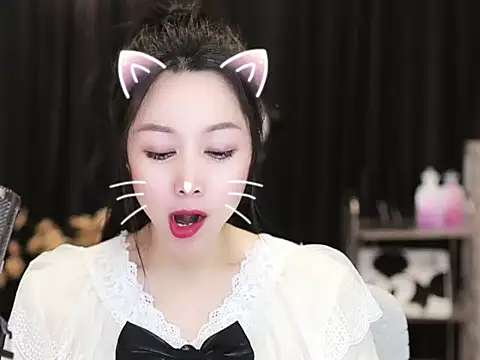 Nuyoah-77 online show from 03/15/25, 04:43