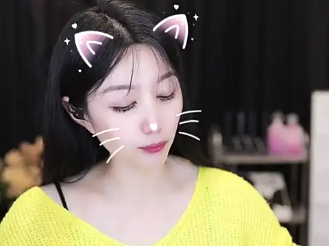 Nuyoah-77 online show from 10/04/25, 03:54