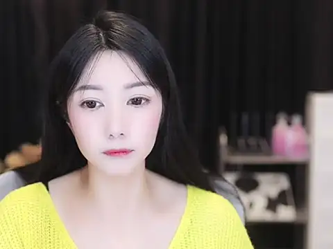 Nuyoah-77 online show from 10/09/25, 03:21